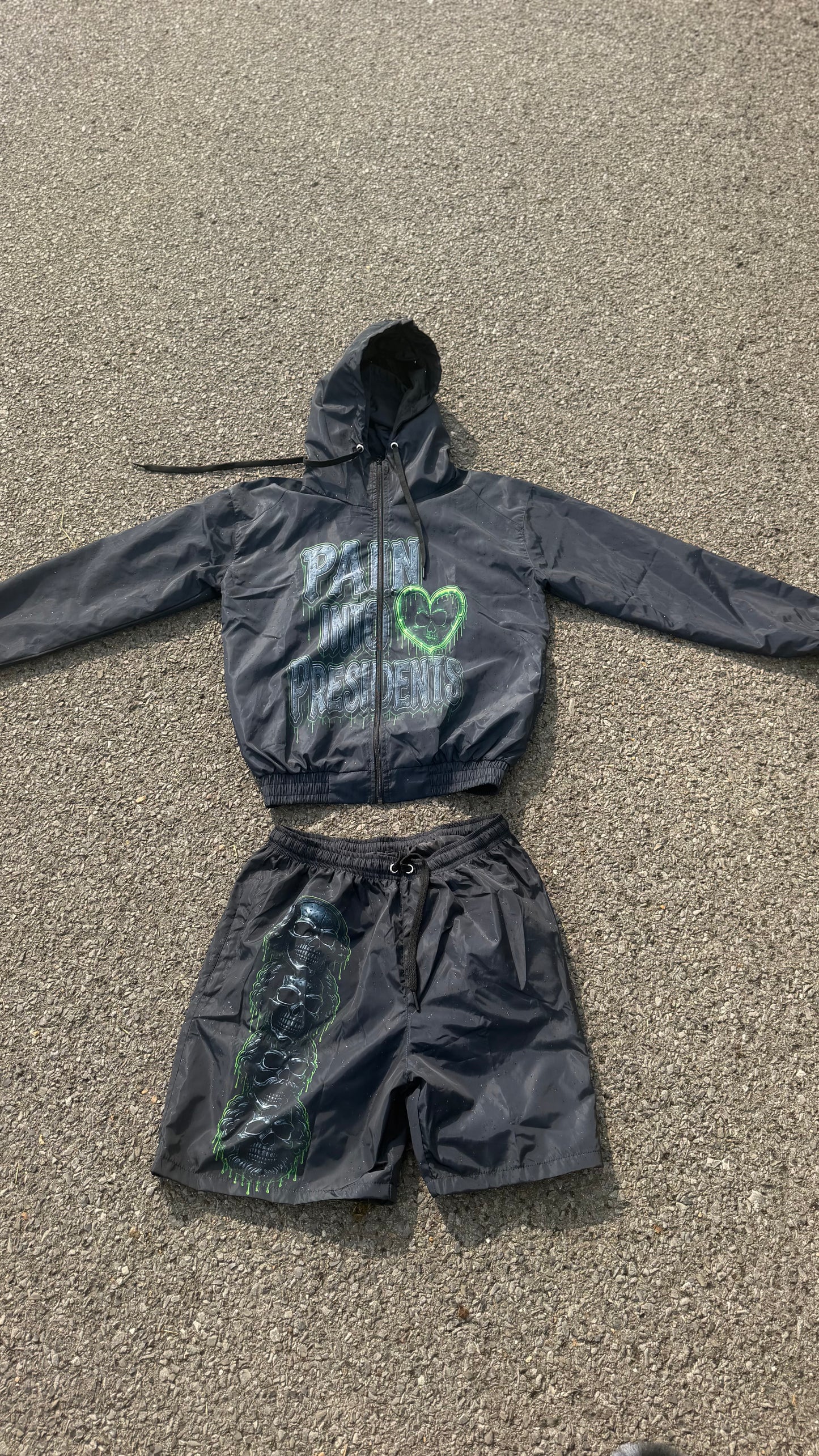 PAIN INTO PRESIDENTS WINDBREAKER SHORTS SET