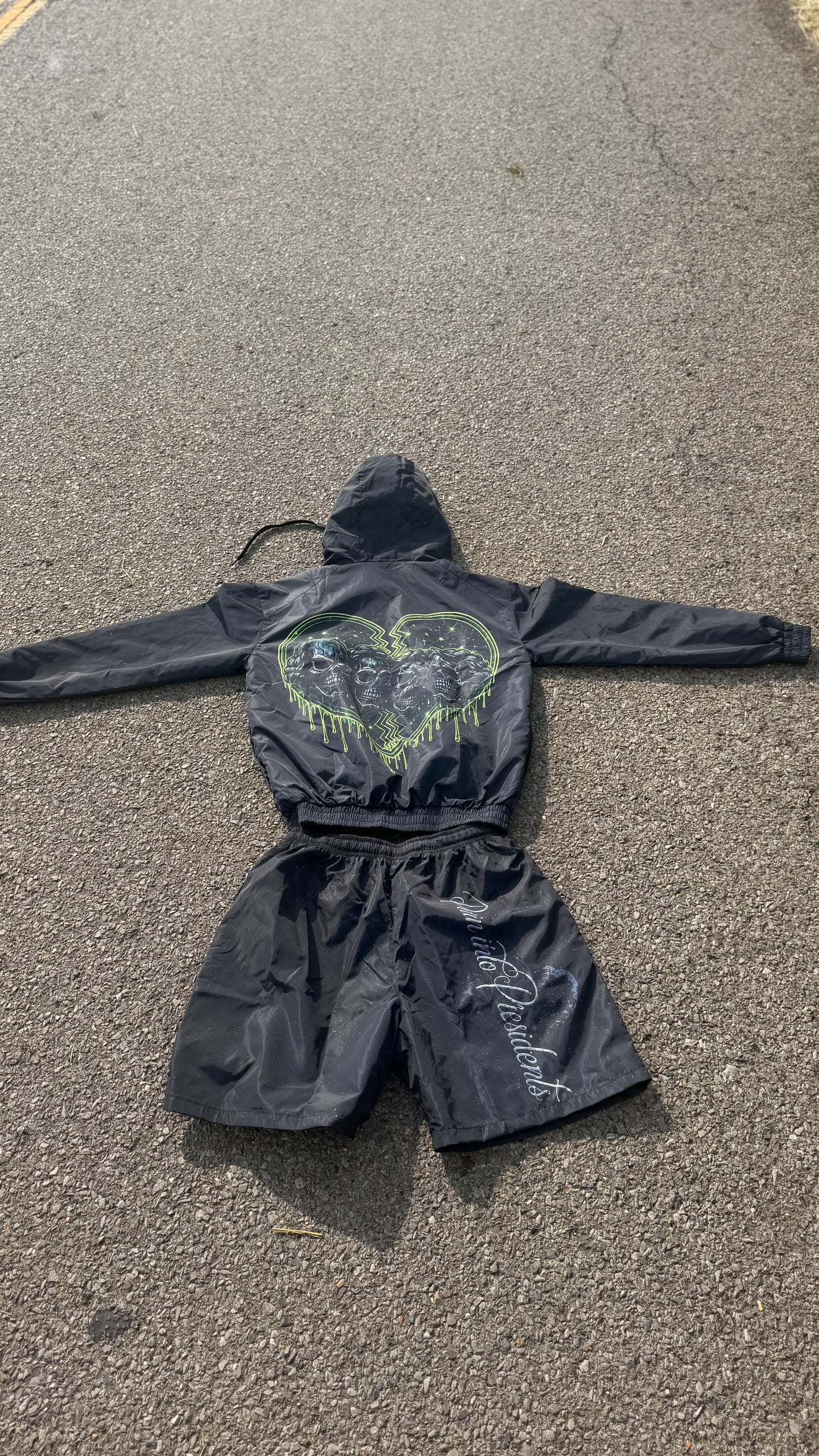 PAIN INTO PRESIDENTS WINDBREAKER SHORTS SET